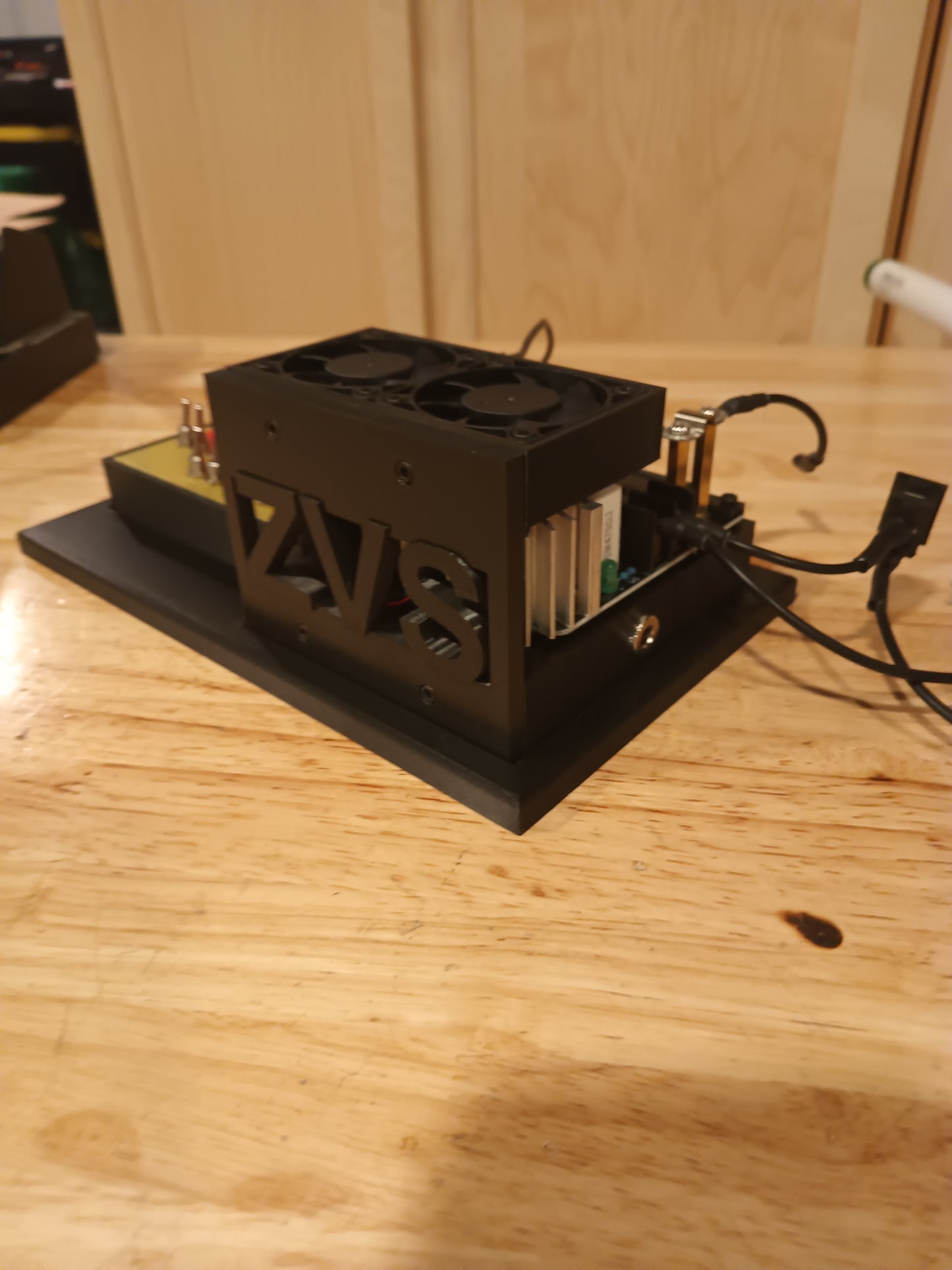 Zvs Driver 1000w with a adjustable capacitor Bank for tesla coils