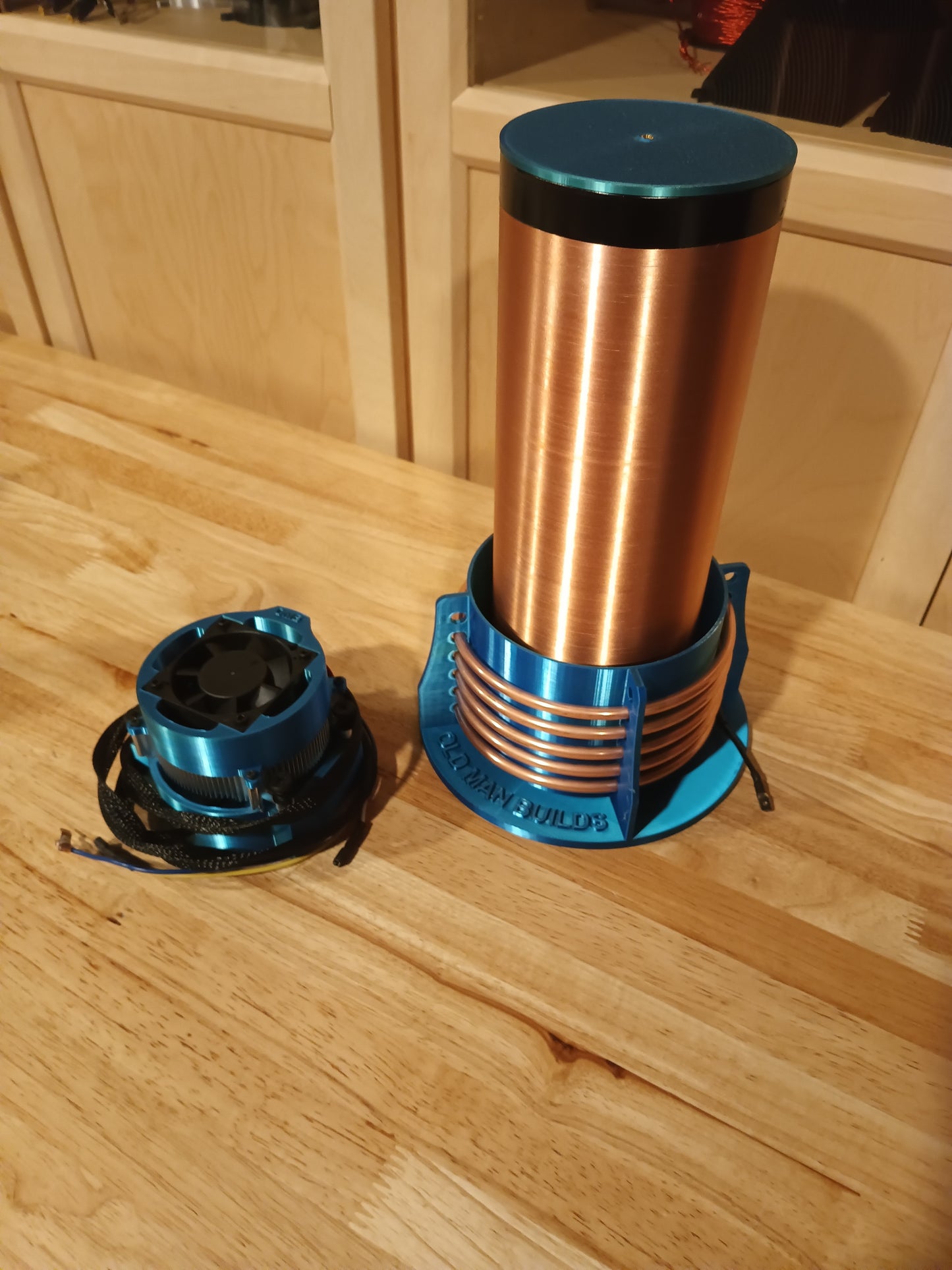 Tesla coil Green/blue
