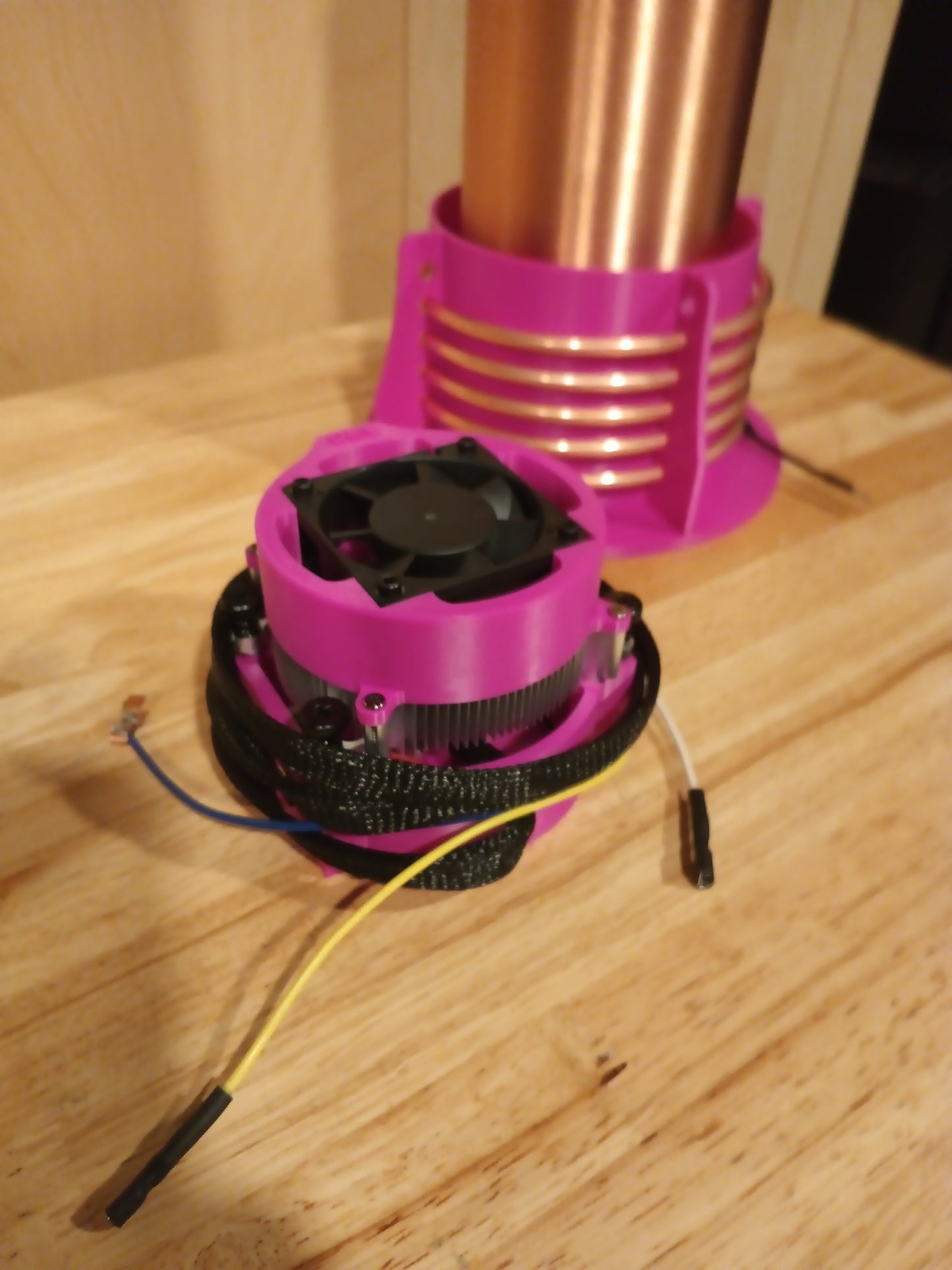 Tesla coil PINK