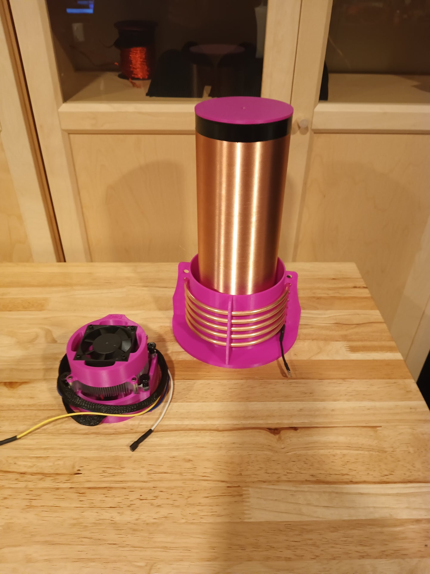 Tesla coil PINK